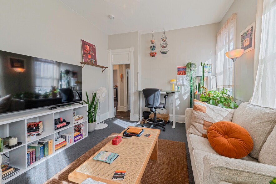 More Photos Of 504 Breckenridge St, Helena Apartments For Sale