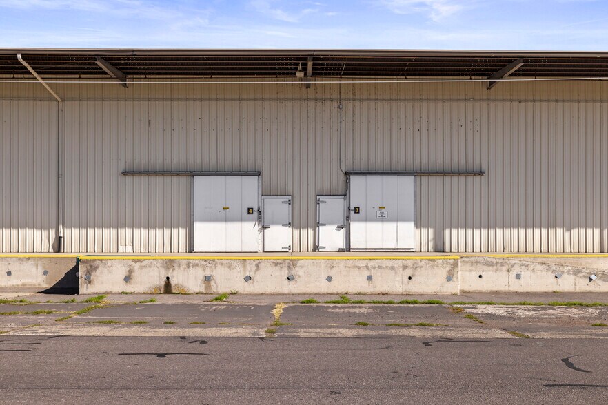 More Photos Of 661 S Spring St, Klamath Falls Refrigeration Cold Storage For Lease