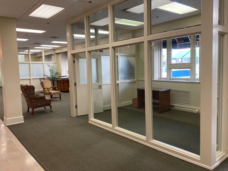 More Photos Of 118 N Liberty St, Jackson Coworking Space