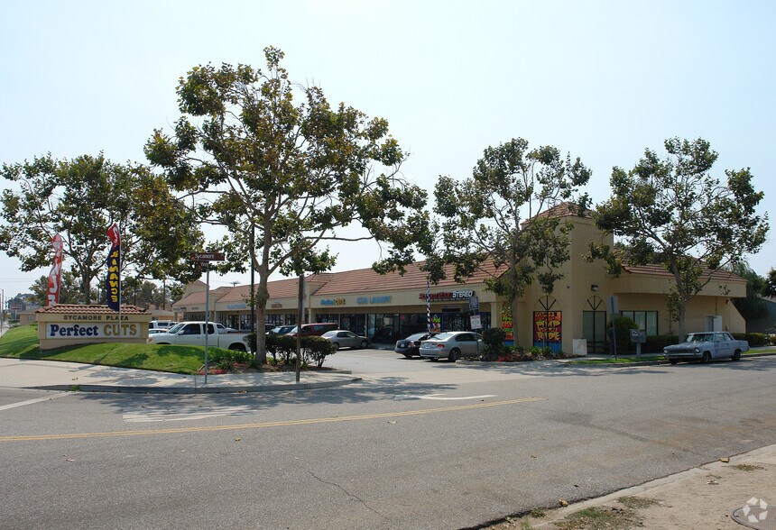More Photos Of 2631-2675 E Vineyard Ave, Oxnard Unknown For Lease