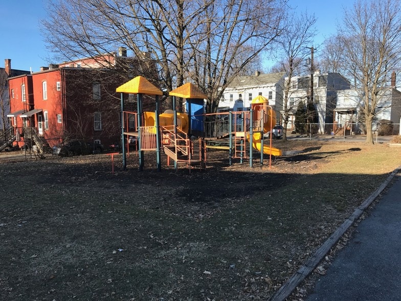 More Photos Of 69 Catharine St, Poughkeepsie Office For Sale