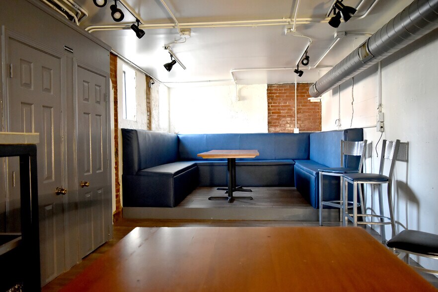 More Photos Of 124 E G.E. Patterson Ave, Memphis Restaurant For Sale