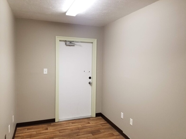More Photos Of 4001 Louisiana Ave, Lake Charles Office For Lease