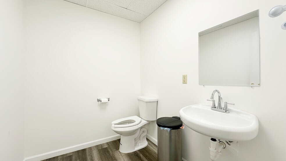 More Photos Of 7125 Reading Rd, Cincinnati Medical For Sale