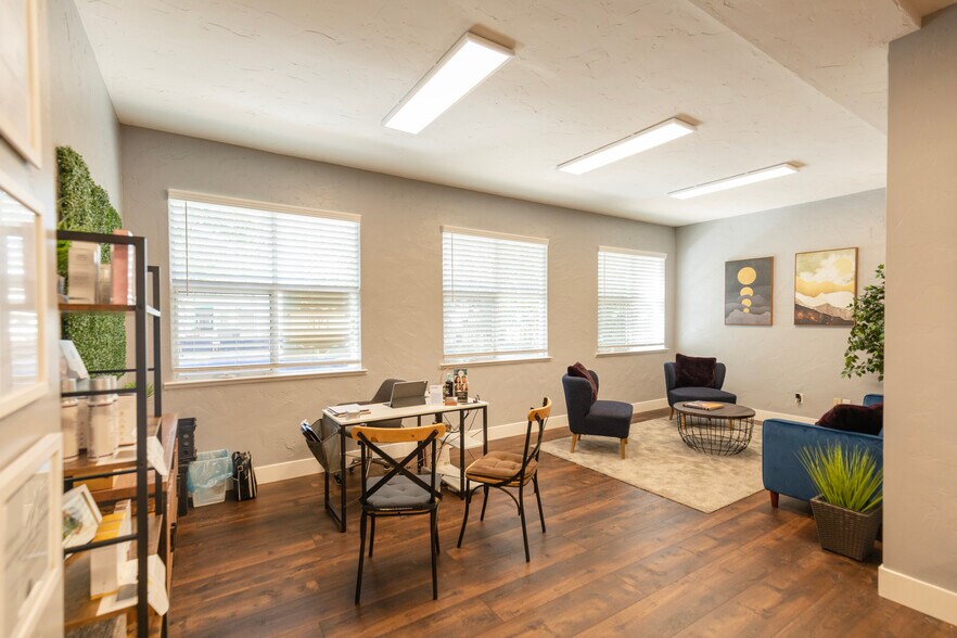 More Photos Of 2523 J St, Sacramento Loft Creative Space For Sale