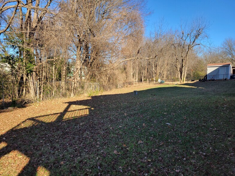 More Photos Of 109 E Highfill Ave, Liberty Apartments For Sale
