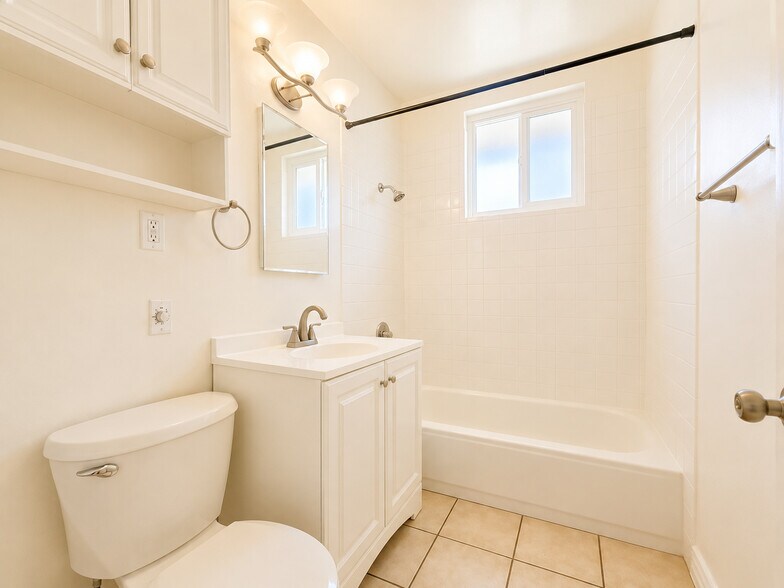 More Photos Of 1977 5th St, La Verne Multifamily For Sale