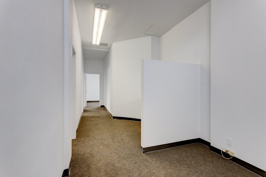 More Photos Of 114-122 S Beverly Dr, Beverly Hills Storefront Retail Office For Lease