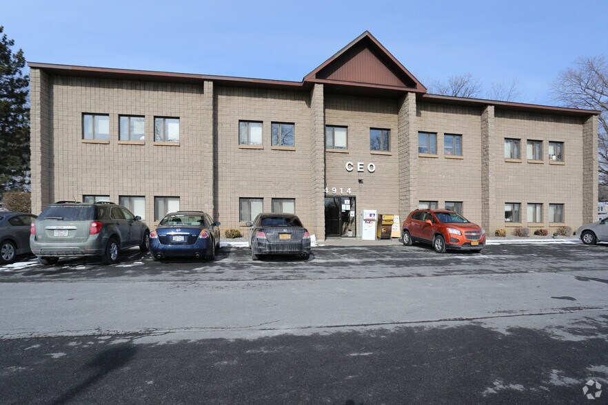More Photos Of 4914 W Genesee St, Camillus Loft Creative Space For Lease