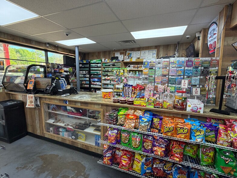 More Photos Of 1515 S Mobberly Ave, Longview Service Station For Sale