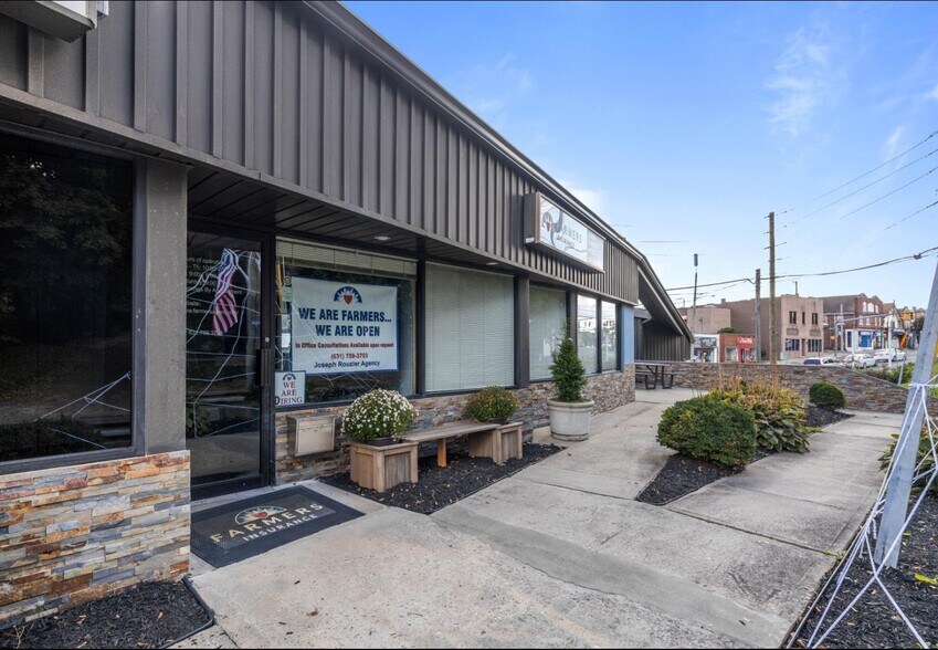 More Photos Of 120-124 Laurel Rd, East Northport Freestanding For Sale