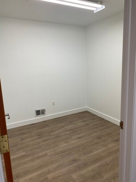 More Photos Of 801 Lacey Rd, Forked River Office For Sale