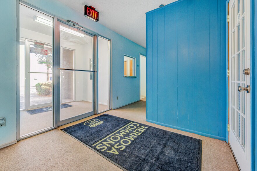 More Photos Of 200 Hermosa Dr NE, Albuquerque Apartments For Sale