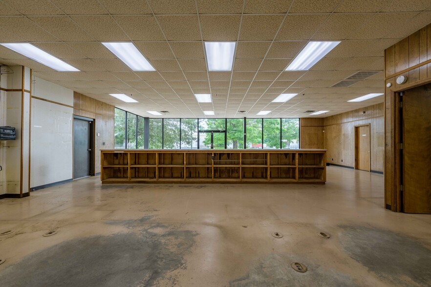 More Photos Of 494 Richardson Rd SE, Calhoun Industrial For Sale