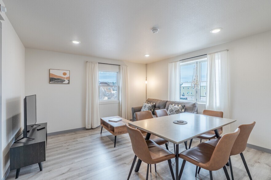 More Photos Of 632 Mount Rushmore Rd, Custer Specialty For Sale