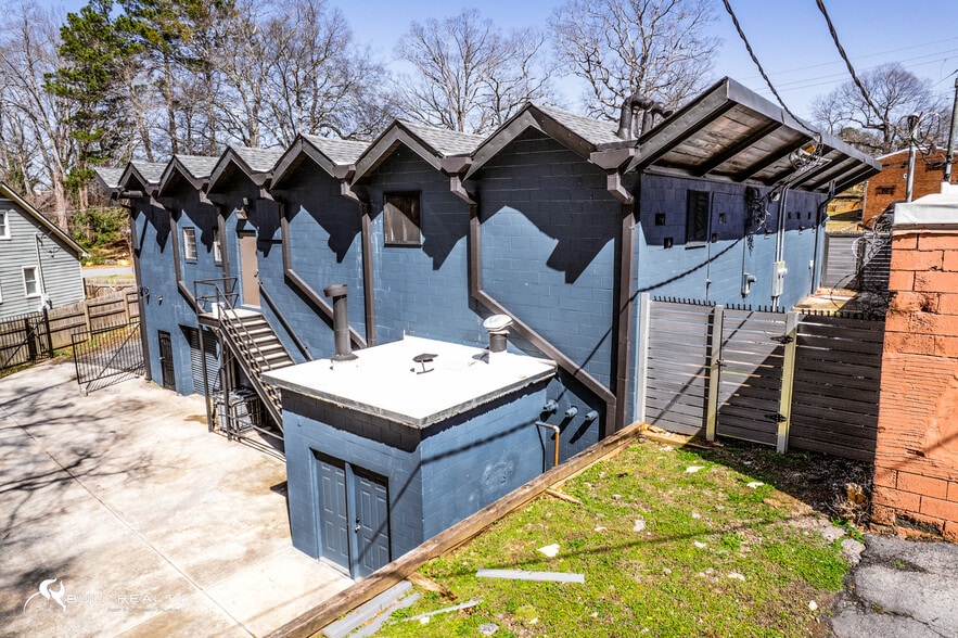 More Photos Of 1302 Donnelly Ave, Atlanta Freestanding For Lease