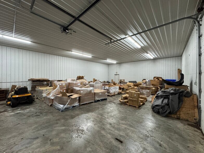 More Photos Of 1450 Radisson St, Green Bay Warehouse For Lease