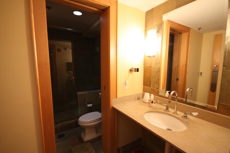 More Photos Of 2200 Wisconsin Ave NW, Washington Apartments For Lease
