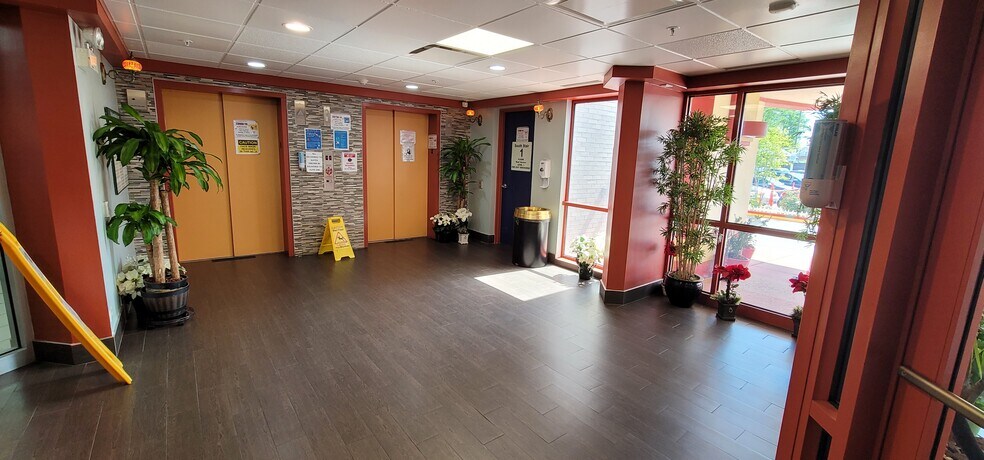 More Photos Of 4211 N Cicero Ave, Chicago Medical For Lease