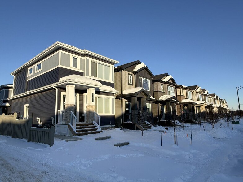 More Photos Of 22680 80 Av NW, Edmonton Apartments For Sale