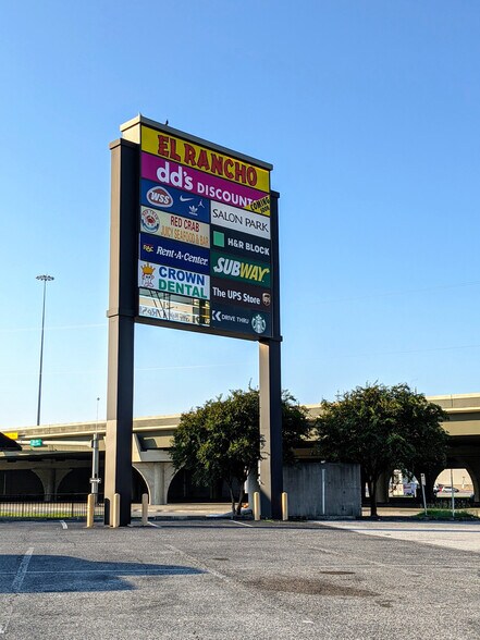 More Photos Of 5240-5392 W 34th St, Houston Unknown For Lease