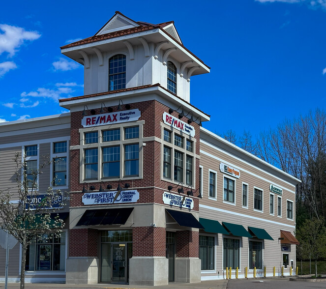 Primary Photo Of 22 South St, Hopkinton Restaurant For Lease