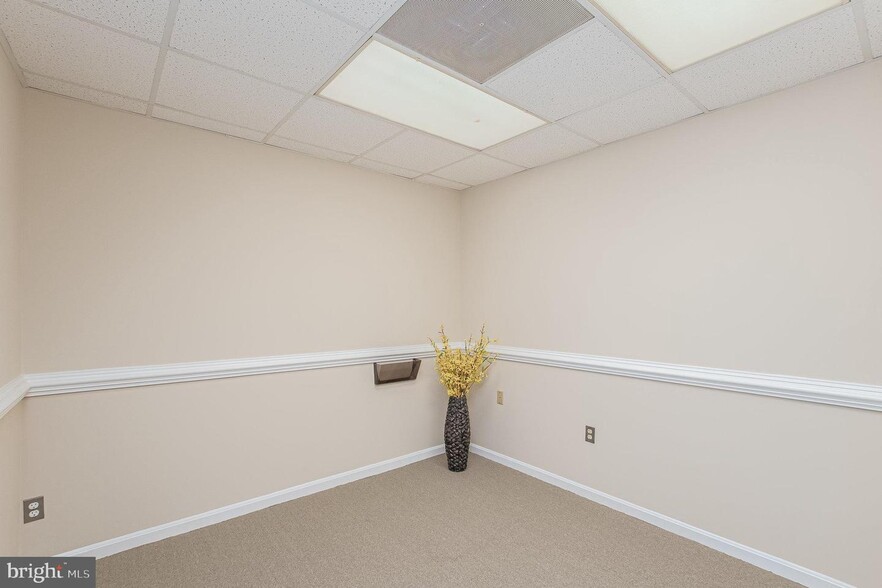More Photos Of 9615 Champion Ct, Manassas Medical For Lease