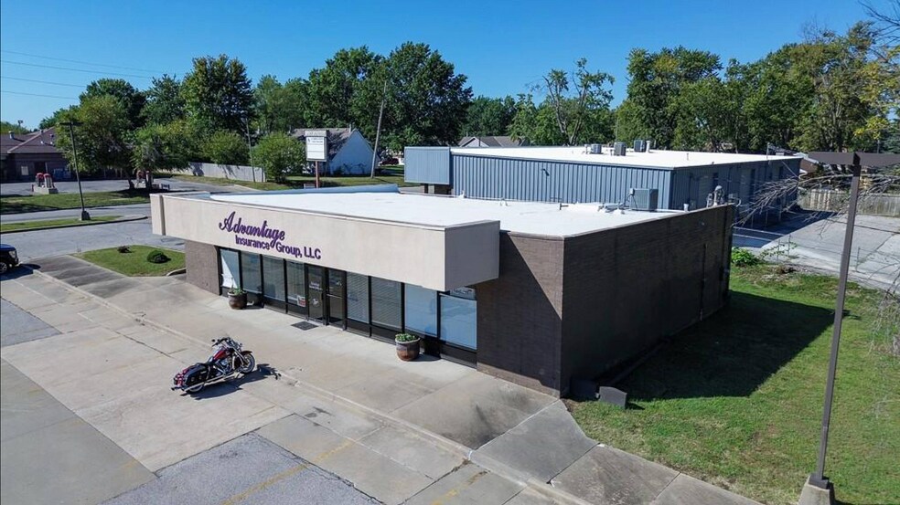 More Photos Of 903 NW Woods Chapel Rd, Blue Springs General Retail For Sale