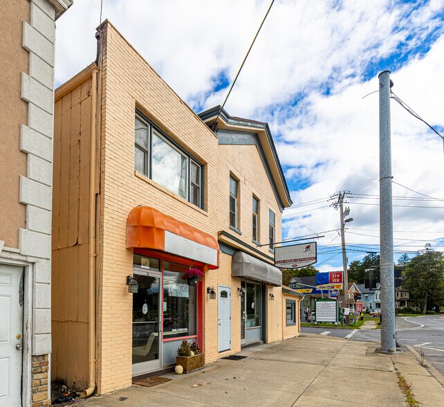 More Photos Of 141 Ulster Ave, Saugerties Storefront Retail Residential For Sale