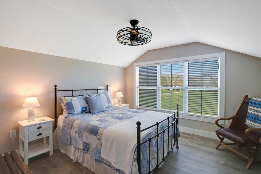 More Photos Of , Young Harris Specialty For Sale