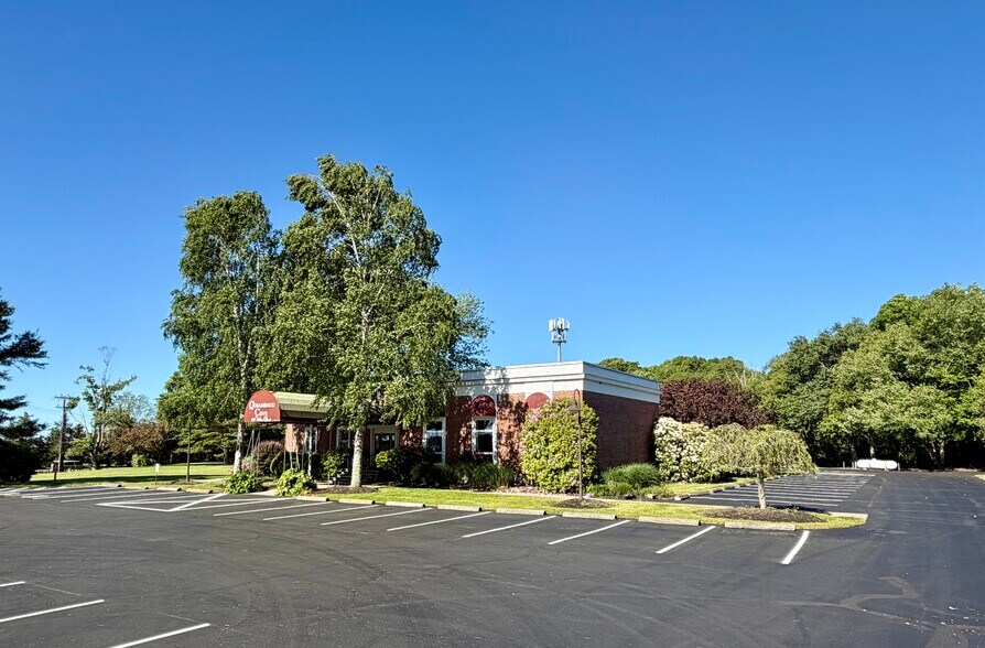 More Photos Of 107 Wilcox Rd, Stonington Loft Creative Space For Lease