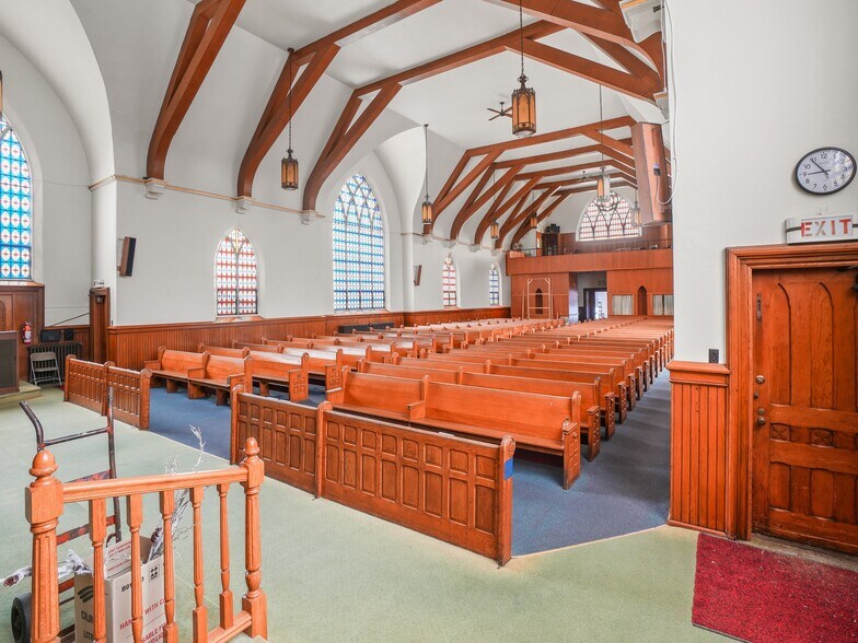 More Photos Of 480 State St, Conneaut Religious Facility For Sale