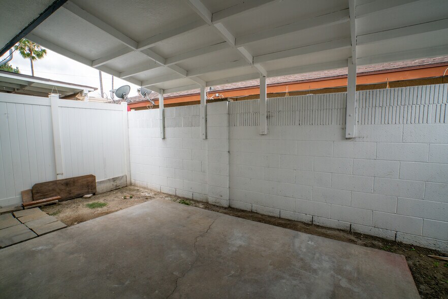 More Photos Of , Anaheim Multifamily For Sale