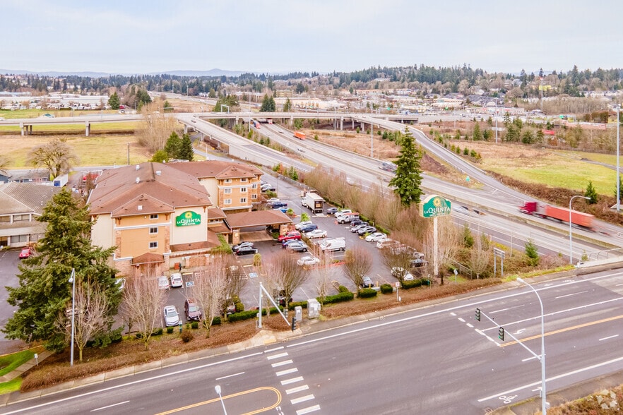 More Photos Of 1500 NE 134th St, Vancouver Hotel For Sale