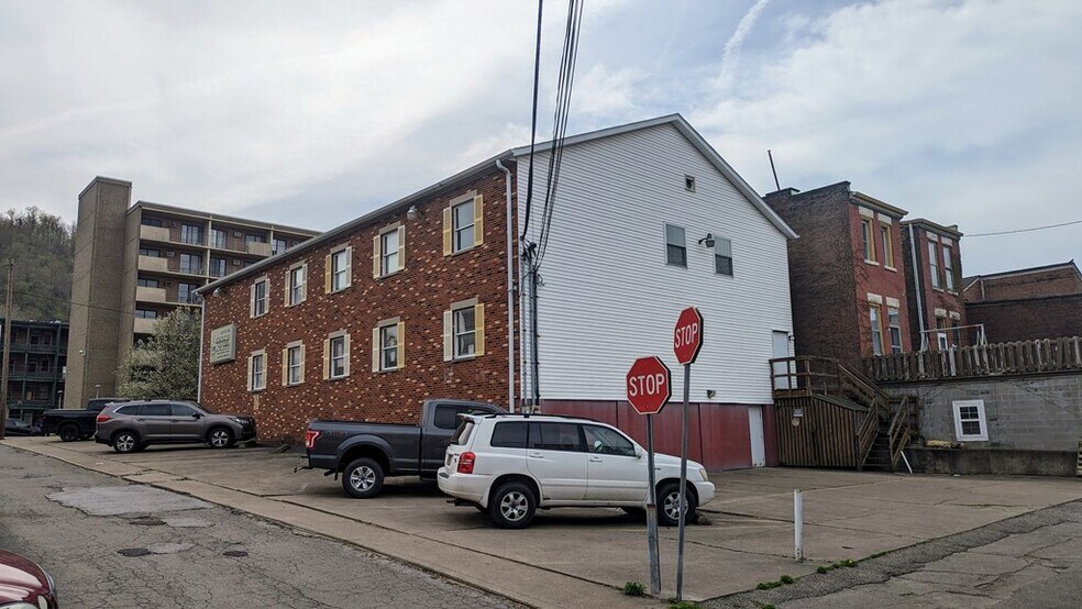 More Photos Of 2227 Chapline St, Wheeling Office For Lease