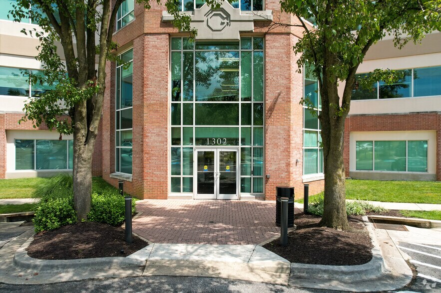 More Photos Of 1302 Concourse Dr, Linthicum Unknown For Lease