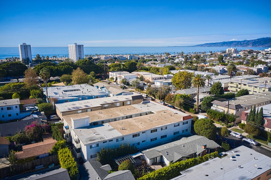 More Photos Of 440 Raymond Ave, Santa Monica Apartments For Sale