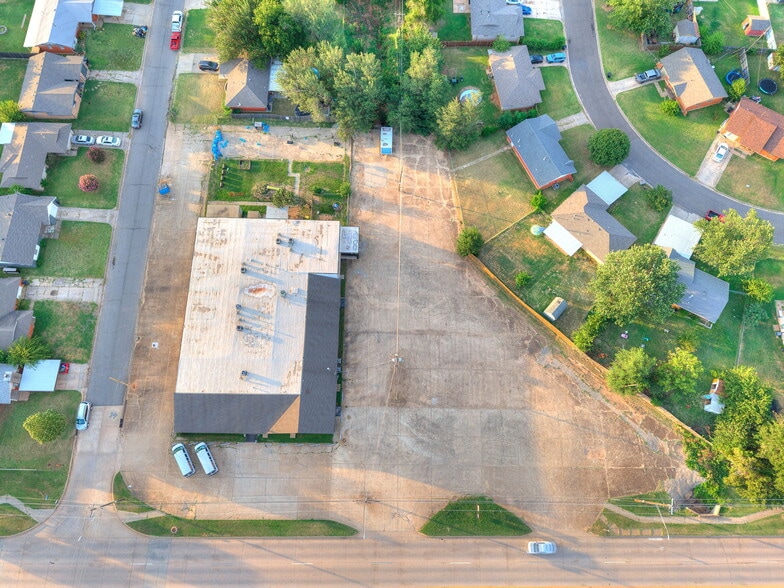 More Photos Of 809 SW 4th St, Moore Religious Facility For Sale