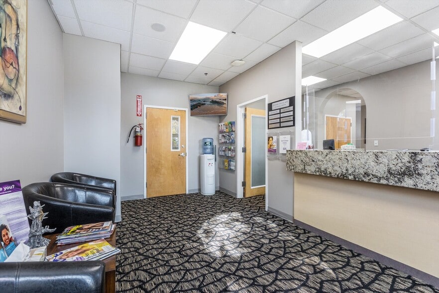 More Photos Of 504 Hamburg Tpke, Wayne Medical For Sale