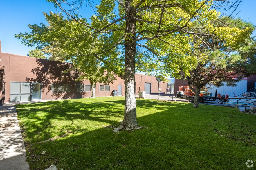 More Photos Of 2700 Yale Blvd SE, Albuquerque Office For Lease