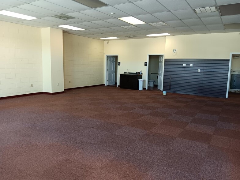 More Photos Of 1405 Albright Rd, Rock Hill General Retail For Lease