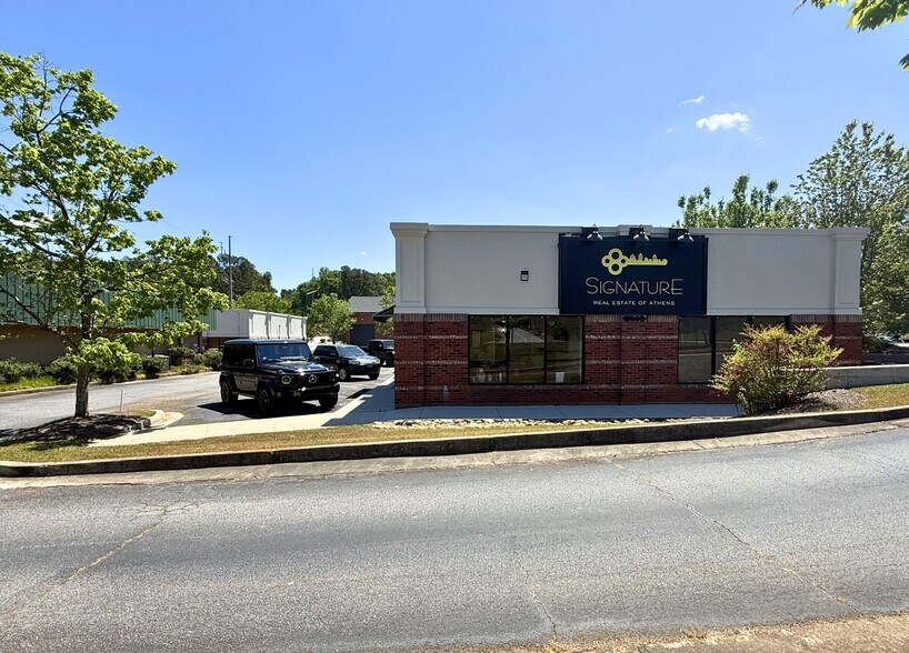 Primary Photo Of 3149 Atlanta Hwy, Athens Storefront Retail Office For Sale