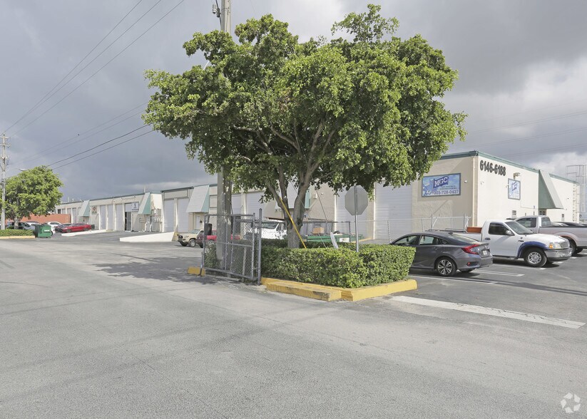More Photos Of 6100-6144 NW 74th Ave, Miami Unknown For Lease