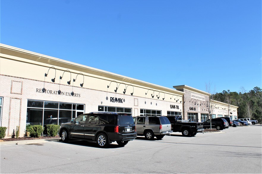 More Photos Of 280 Premier Dr, Holly Springs Flex For Lease