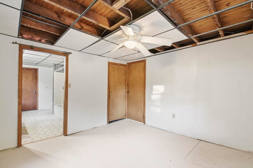 More Photos Of 116 Ringtown Blvd, Ringtown Flex For Sale
