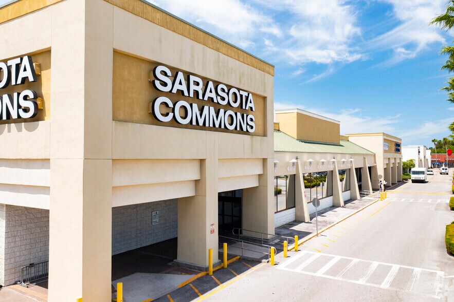 More Photos Of 935 N Beneva Rd, Sarasota Unknown For Lease