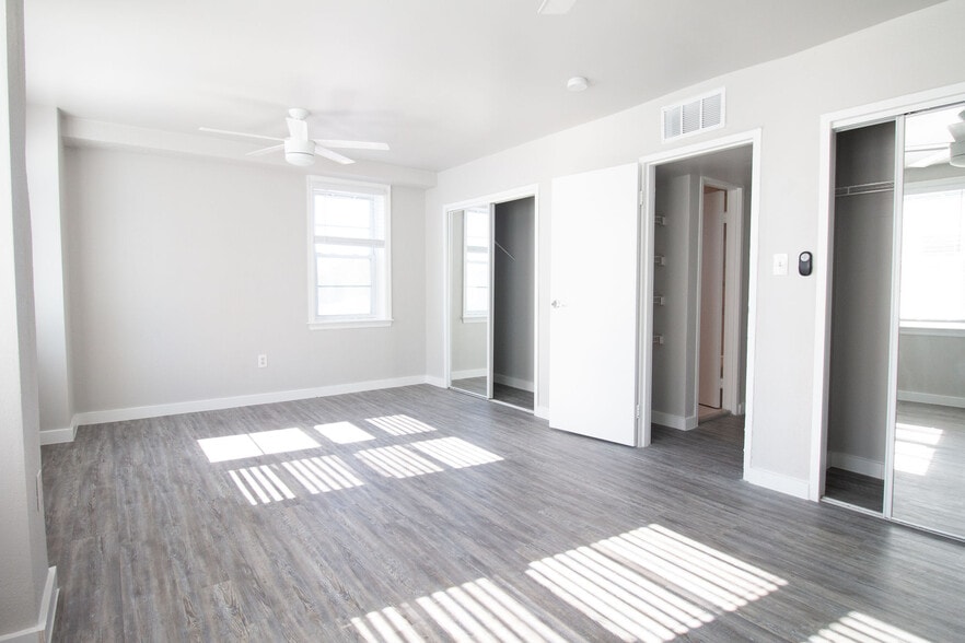 More Photos Of 205 34th St, Virginia Beach Apartments For Lease