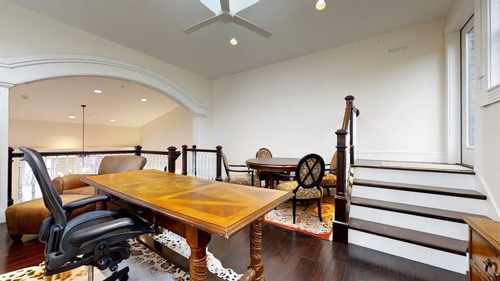 More Photos Of 29 E Market St, Corning Office Residential For Lease