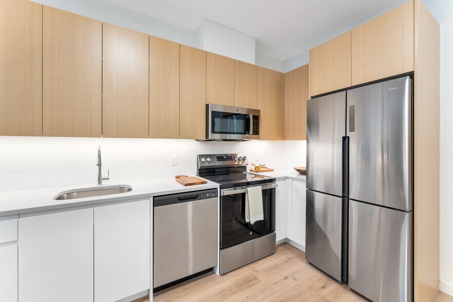More Photos Of 431 Dr Martin Luther King Jr Blvd, East Orange Apartments For Lease