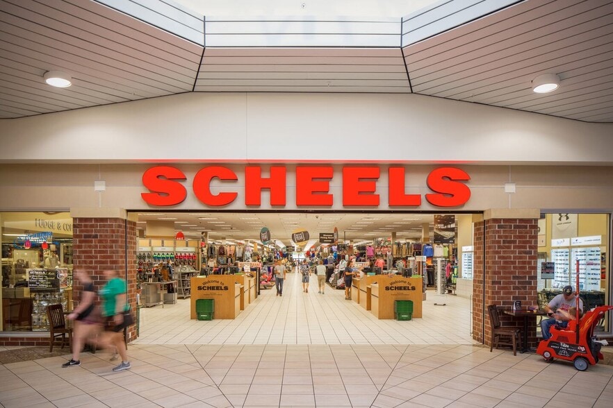 More Photos Of 4800 Golf Rd, Eau Claire Unknown For Lease